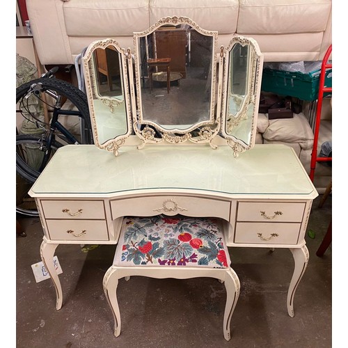 88 - CREAM AND GILT PAINTED FRENCH STYLE DRESSING TABLE AND MIRROR WITH DRESSING STOOL