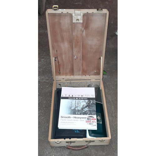 91 - PORTABLE TRAVELLING ARTISTS EASEL BOX