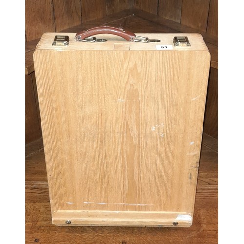 91 - PORTABLE TRAVELLING ARTISTS EASEL BOX