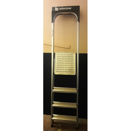 173 - WORK ZONE ALUMINIUM STEP LADDERS