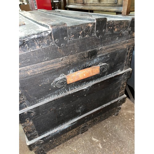 142A - WOODEN BANDED STEAMER TRUNK