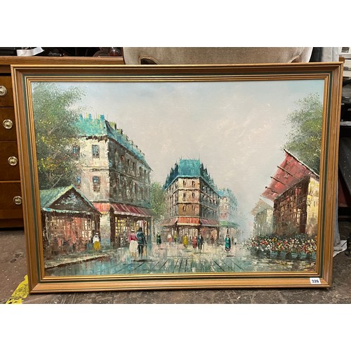 326 - 20TH CENTURY OIL ON BOARD A STREET SCENE