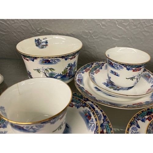 209 - 19TH CENTURY CHINESE PAGODA PATTERN TEASET A/F