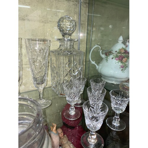 211 - MOET CHANDON TWIN FLUTE GLASS HOLDER, CUT GLASS DECANTERS AND OTHER GLASSWARES