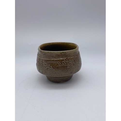 217 - SELECTION OF SEAL MARKED STUDIO POTTERY INC. LEACH, PHIL ROGERS (1951-2020), KOLONYAMA, DIANA WORTHY... 