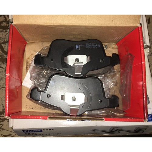 400 - TWO BOXES OF TOPAS CHROME BASIN TAPS, BOSCH BRAKE DISCS AND BRAKE PADS