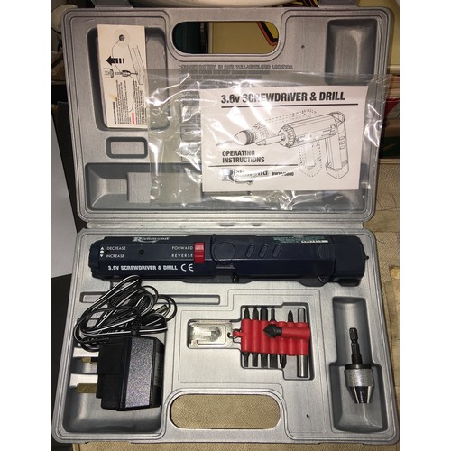 396 - CARTON - BENCH VICE, KINSO DOUBLE BENCH GRINDER, SMOOTH PLANE, PIR LIGHT AND OTHER TOOLS