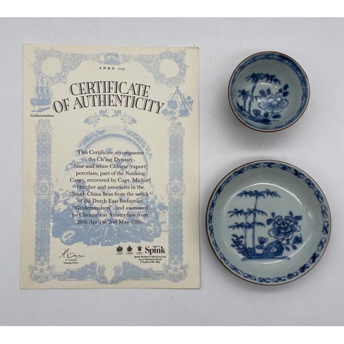 587 - CH-ING DYNASTY CHINESE EXPORT NANKING CARGO BLUE AND WHITE AND MONOCHROME TEA BOWL AND SAUCER WITH C... 