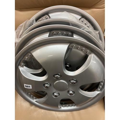 601 - SET OF FOUR 15inch WHEEL ALLOYS