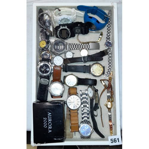 561 - TRAY OF LADIES AND GENT WRISTWATCHES