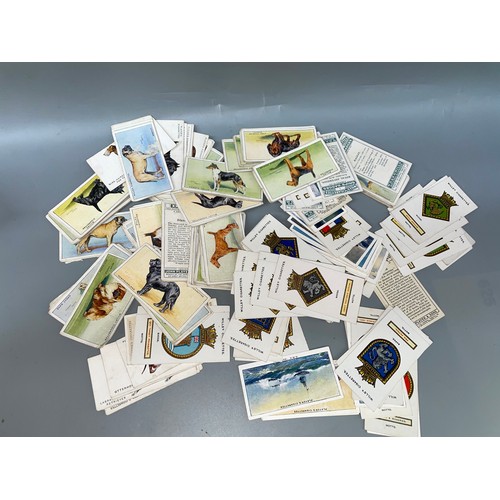 452 - SELECTION OF WILLS AND PLAYERS CIGARETTE CARDS