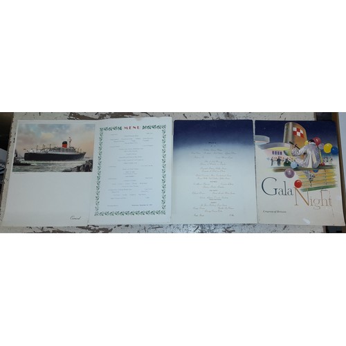 548 - SELECTION OF VINTAGE BOAC PASSENGER TRAVEL TICKETS AND DOCUMENTS, OCEAN LINER BROCHURES