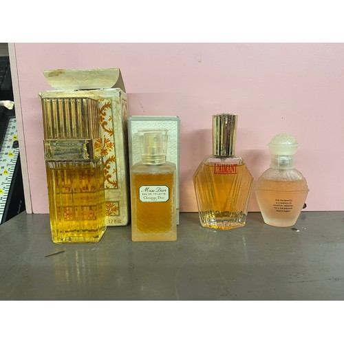 282 - SHELF OF LADIES PERFUMES AND FRAGRANCES INC. CHANEL, CHRISTIAN DIOR AND ESTEE LAUDER