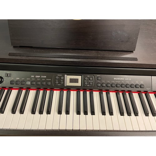 115 - SUZUKI SP5 ELECTRIC KEYBOARD WITH STOOL