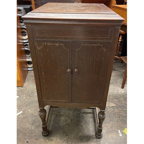 122 - VINTAGE OAK CABINET HMV MODEL 156 WIND UP GRAMOPHONE WITH ACCESSORIES