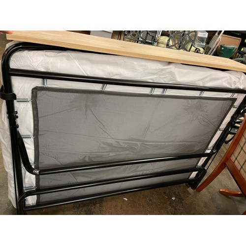 160 - DOUBLE FOLDING Z BED