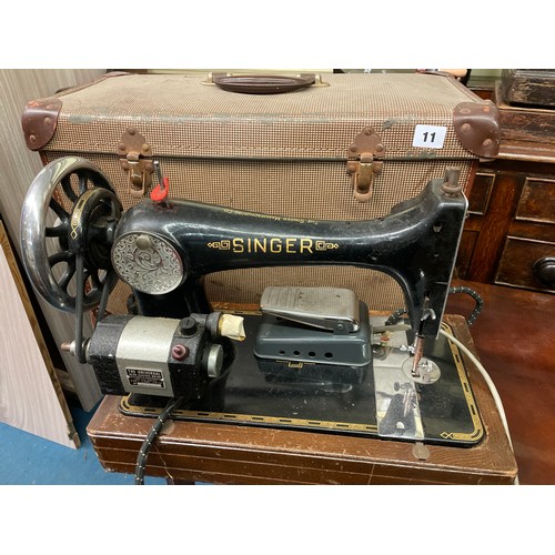 200 - CASED SINGER MANUAL SEWING MACHINE