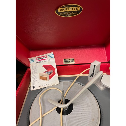 331 - DANSETTE MAJOR DELUXE 21 PORTABLE RECORD PLAYER