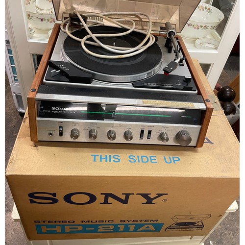 198 - SONY AUTOMATIC RECORD PLAYER