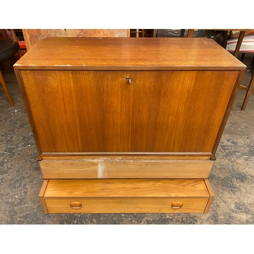 102 - TEAK FLOATING LADDEREX TYPE BUREAU AND DRAWER UNIT