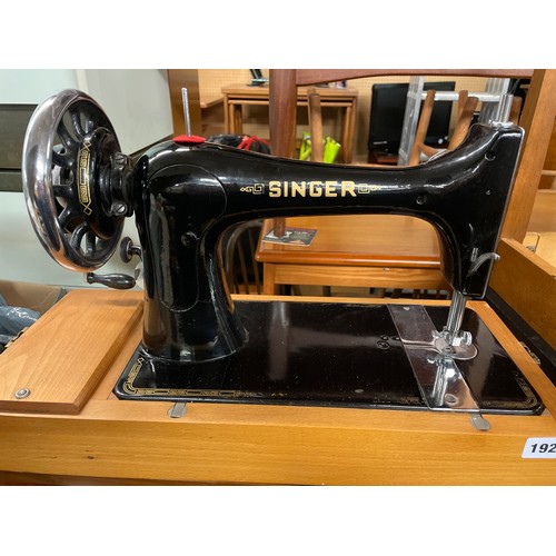 192 - SINGER MANUAL SEWING MACHINE