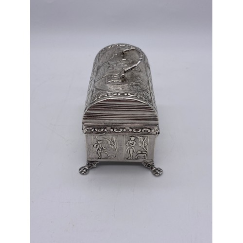 466 - 930 CONTINENTAL WHITE METAL CASKET RAISED ON LION PAW FEET 4.4OZ APPROX