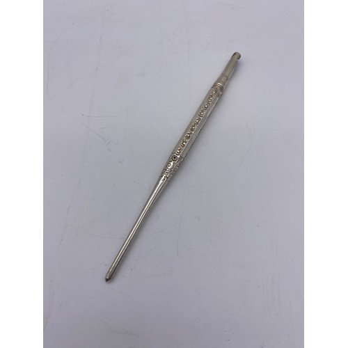 471 - STERLING SILVER KNIB PEN