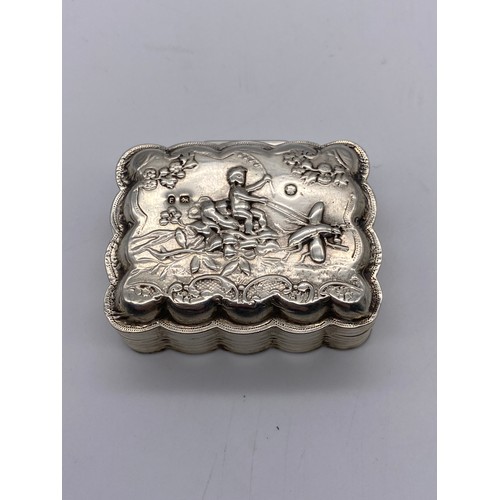 463 - SHEFFILED SILVER REPOUSSE SERPENTINE BOX BY SAMUEL BOYCE LANDECK 1.7OZ APPROX