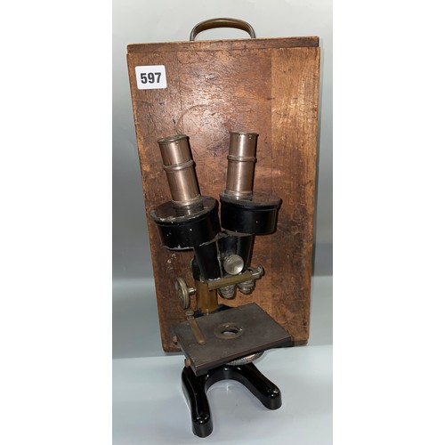 597 - VINTAGE CASED LEITZ WETZLAR NO.163825 STEREOSCOPIC MICROSCOPE