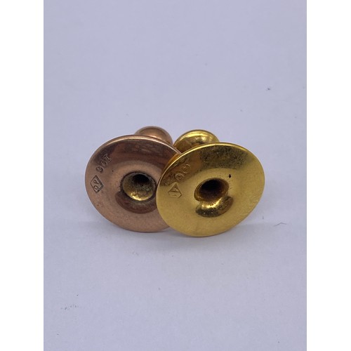 556 - CASED SET OF FIVE 9CT GOLD DRESS STUDS AND ONE 9CT ROSE GOLD STUD 5G OVERALL APPROX