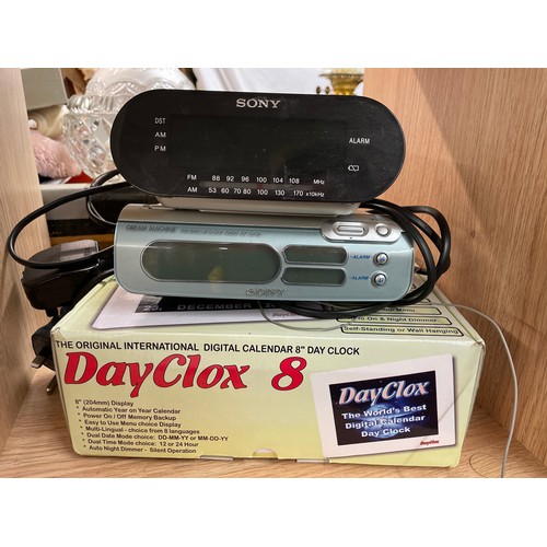 376 - SONY CLOCK RADIO, DIGITAL CALENDER EIGHT DAY CLOCK