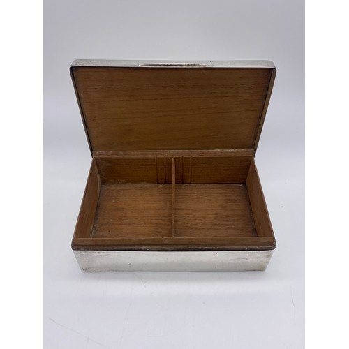 473 - BIRMINGHAM SILVER PRESENTATION TABLE CIGARETTE/CIGAR BOX