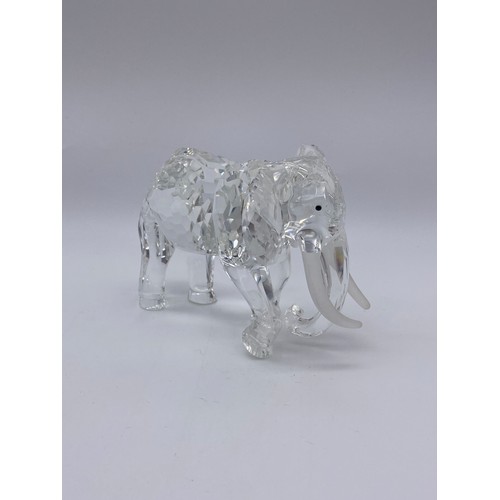 501 - SWAROVSKI CRYSTAL SOCIETY 1993 AFRICAN ELEPHANT FIGURE DESIGNED AND SIGNED MARTIN ZENDRON