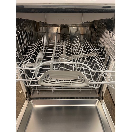 33 - BOSCH SERIES 2 DISHWASHER