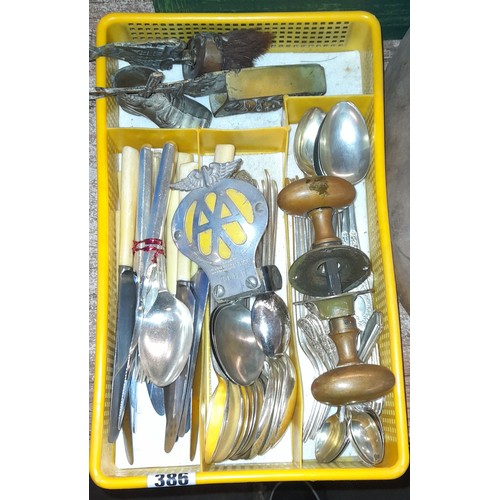 386 - TRAY OF PLATED CUTLERY, AA GRILLE BADGE, ANTIQUE BRASS DOOR KNOB, AND BRASS SPILL HOLDER AND SOME VI... 