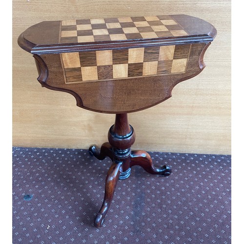 171A - VICTORIAN PEDESTAL DROP FLAP SWIVEL TOP GAMES TABLE WITH CHEQUER BOARD INLAY