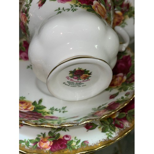 229 - ROYAL ALBERT OLD COUNTRY ROSES BONE CHINA TEASET WITH BREAKFAST CUPS AND SAUCERS