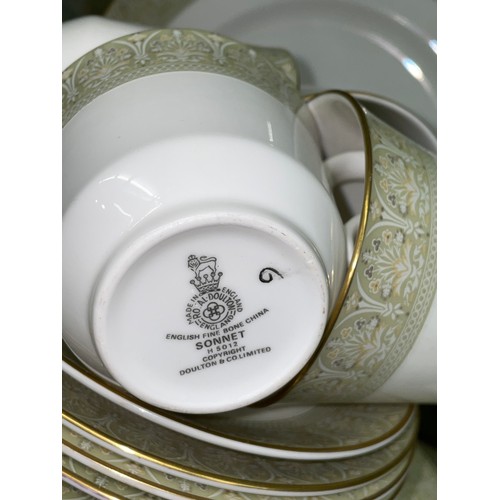 278 - ROYAL DOULTON SONNET COFFEE AND TEA SET AND SOME DINNER PLATES