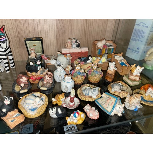 336 - SHELF OF RESIN CAT RELATED MINIATURE ORNAMENTS AND FOLK ART TYPE WOODEN CAT FIGURES