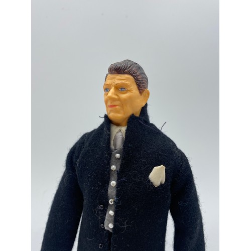 417 - HOUSE OF PEGGY NISBET RONALD REAGAN DOLL P736