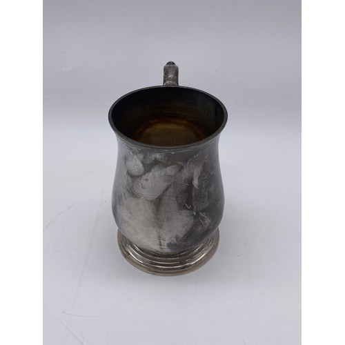 439 - GEORGIAN LONDON SILVER BALUSTER TANKARD WITH LEAF CAPPED SCROLL HANDLE 6.8OZ APPROX