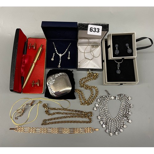 633 - SMALL SELECTION OF CHAIN NECKLACES, NECKLACE AND EARRING SETS AND PEN WITH CUFFLINKS PRESENTATION SE... 