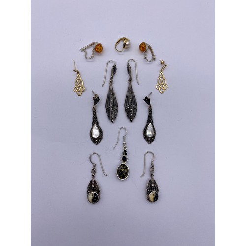 628 - SILVER MARCASITE DROPPER EARRINGS AND AMBER CABOCHON EARRINGS