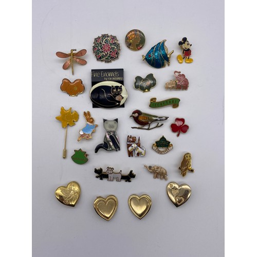 600 - BAG OF VARIOUS ENAMEL PIN BADGES