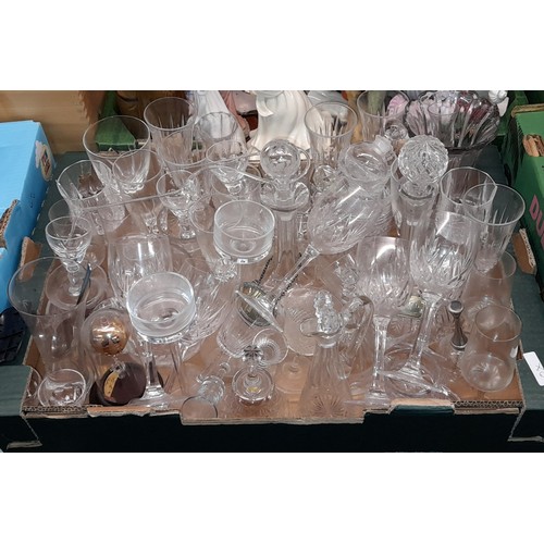 318 - TWO CARTONS OF VARIOUS CUT AND PRESSED COLOURED GLASSWARES