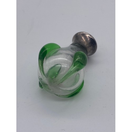 237 - ARTS AND CRAFTS BALUSTER CLEAR AND GREEN GLASS SCENT BOTTLE WITH METAL LID