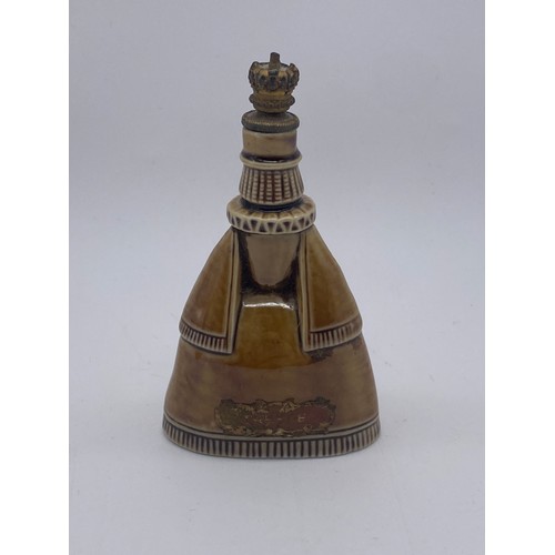 227 - GERMAN BISCUIT GLAZED MINIATURE EGYPTIAN MUMMY SCENT PHIAL AND TREFLE ELIZABETHAN LADY BOTTLE