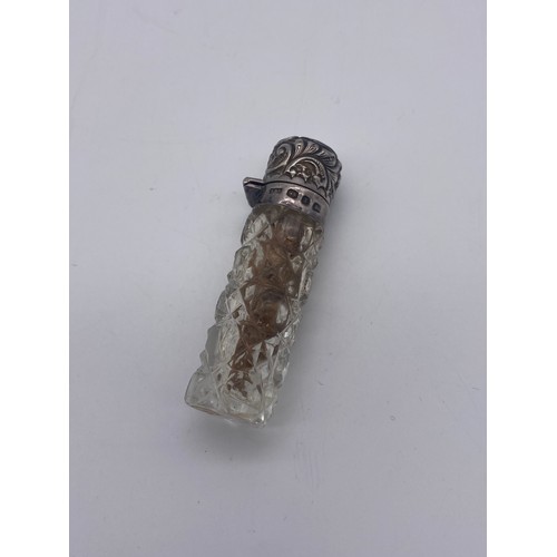 215 - BIRMINGHAM SILVER HINGED TOP CYLINDRICAL FACET CUT SCENT PHIAL, SCREW TOP BOTTLE AND TWO OTHER HINGE... 