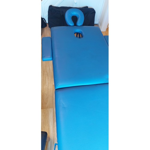 162 - PORTABLE MASSAGE TABLE IN CARRY CASE