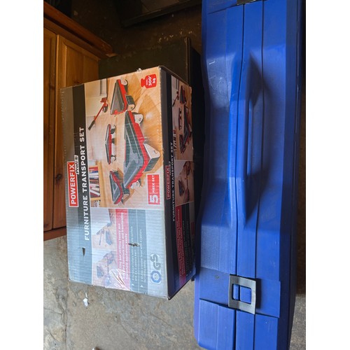 387 - CASED PROFESSIONAL TILE CUTTER AND FURNITURE TRANSPORT SET